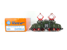Laden Sie das Bild in den Galerie-Viewer, Roco H0 Elektrolokomotive BR E71 DR grün 04196A OVP - Bastler
