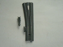 Laden Sie das Bild in den Galerie-Viewer, C Gleis Weiche schlank links, Märklin H0 24711 neu OVP
