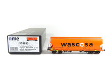 Laden Sie das Bild in den Galerie-Viewer, NME H0 Getreidewagen Tagnpps 95m³ WASCOSA Zugschlussbel. DE 509695 AC neu OVP
