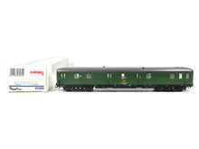 Laden Sie das Bild in den Galerie-Viewer, Märklin H0 Postwagen Poste-b/21 DBP mfx beleuchtet 43260 OVP
