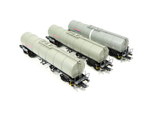 Laden Sie das Bild in den Galerie-Viewer, Roco H0 Kesselwagen Nacco 3 teilig 6600197 neu OVP
