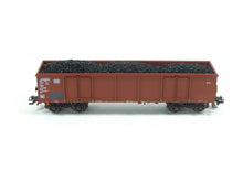Laden Sie das Bild in den Galerie-Viewer, Güterwagen Eaos Hochbordwagen m Ladegut Kohle DB, Märklin H0 46908 neu
