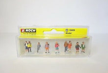 Laden Sie das Bild in den Galerie-Viewer, Modellbau Figuren Kinder 9 Stück, handbemalt, Noch H0 15809 neu, OVP
