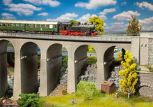 Laden Sie das Bild in den Galerie-Viewer, Modelleisenbahn Bausatz Viadukt-Set, 2-gleisig, Faller H0 120465 neu, OVP
