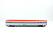 Laden Sie das Bild in den Galerie-Viewer, Schnellzugwagen EC, ÖBB, 1. Kl., Märklin H0 42731 neu, OVP
