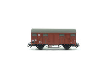 Laden Sie das Bild in den Galerie-Viewer, Güterwagen DB gedeckt Gs 210, Märklin H0 44500 neu, OVP

