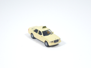 Herpa 094184, MB E-Klasse W124 Taxi (Basic), 1:87, neu, OVP