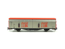 Laden Sie das Bild in den Galerie-Viewer, Schiebewandwagen-Set Hbbills Coca-Cola®, Märklin H0 48345, neu
