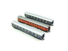 Laden Sie das Bild in den Galerie-Viewer, Schnellzugwagen-Set &quot;F 41 Senator&quot;, Minitrix N 18259 neu OVP
