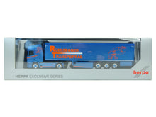 Laden Sie das Bild in den Galerie-Viewer, Scania CR20 HD Schubboden-Sattelzug &quot;Rüegsegger&quot;, Herpa H0 952378 neu OVP
