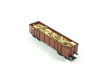 Laden Sie das Bild in den Galerie-Viewer, Märklin H0 46908, Hochbordwagen m Ladegut (Holzstücke), DB, neu, OVP
