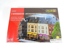 Laden Sie das Bild in den Galerie-Viewer, Modellbau Bausatz 2 Reihenhäuser Beethovenstraße, Faller H0 130702, neu
