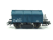 Laden Sie das Bild in den Galerie-Viewer, Gleis Schienenreinigungswagen DB, blau, Märklin H0 46049 neu
