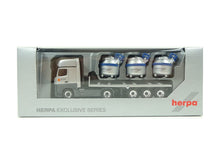 Laden Sie das Bild in den Galerie-Viewer, MB Actros Gigaspce SZ mit &quot;Aluminiumkessel Oetinger&quot;, Herpa H0 929752 OVP
