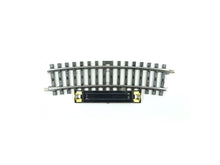 Laden Sie das Bild in den Galerie-Viewer, Märklin H0 2239, Schalt Gleis gebogen 15°, R = 424,6mm, neu, OVP
