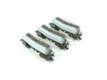 Laden Sie das Bild in den Galerie-Viewer, Kesselwagen Set Güterwagen ATIR Rail, Fleischmann N 846007 neu OVP
