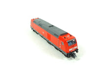 Laden Sie das Bild in den Galerie-Viewer, Diesellokomotive digital Regionalexpress BR 245 DB mfx DCC sound, aus Minitrix N 11148 neu
