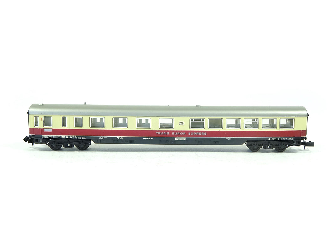 Personenwagen TEE Barwagen 1. Klasse, Arnold N 3830