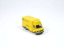 Laden Sie das Bild in den Galerie-Viewer, Herpa 094207, MB 207D Kögel Deutsche Post (Basic), 1:87, neu, OVP
