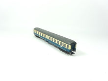 Laden Sie das Bild in den Galerie-Viewer, Personenwagen Mitteleinstiegswagen beleuchtet 1./2. Kl, Märklin H0 43125 neu, OVP
