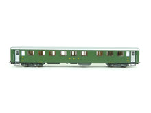 Laden Sie das Bild in den Galerie-Viewer, Reisezugwagen 2. Klasse Bauart Schlieren BLS, Tillig H0 74853 OVP
