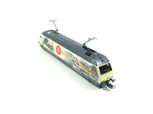 Laden Sie das Bild in den Galerie-Viewer, E- Lok 460 019-3 „175 Jahre Schweizer Bahnen‟ digital sound, Roco H0 70678 neu OVP
