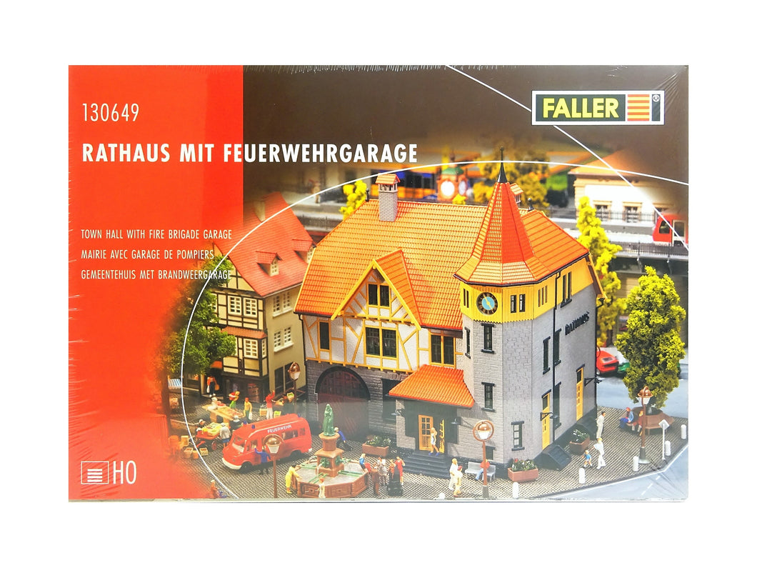 Modellbau Bausatz Rathaus mit Feuerwehrgarage, Faller H0 130649, neu