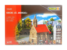 Laden Sie das Bild in den Galerie-Viewer, Bausatz Modellbau Kirche St. Andreas, Faller H0 130680, neu

