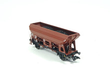 Laden Sie das Bild in den Galerie-Viewer, Selbstentladewagen Ladegut Kohle DB, Märklin H0 46319 neu, OVP
