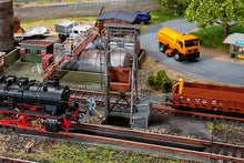 Laden Sie das Bild in den Galerie-Viewer, Modellbau Bausatz Ausschlackanlage mit Antriebsteilen, Faller H0 120295 neu
