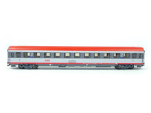 Laden Sie das Bild in den Galerie-Viewer, Schnellzugwagen EC, ÖBB, 2. Kl., Märklin H0 42743 neu, OVP
