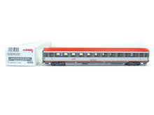 Laden Sie das Bild in den Galerie-Viewer, Schnellzugwagen EC, ÖBB, 2. Kl., Märklin H0 42743 neu, OVP
