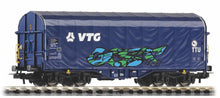 Laden Sie das Bild in den Galerie-Viewer, Schiebeplanenwagen Graffiti, VTG, Piko H0 58965 neu, OVP
