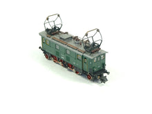 Laden Sie das Bild in den Galerie-Viewer, Elektrolokomotive BR 132 DB analog, Fleischmann N 7369 OVP - Bastler!

