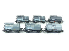 Laden Sie das Bild in den Galerie-Viewer, Märklin H0 46436, Set mit 6 Kesselwagen, VTG, grau, gealtert, neu, OVP
