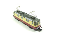 Laden Sie das Bild in den Galerie-Viewer, Elektrolok TEE mfx+ digital sound Re 421 IRSI rot/beige, Märklin H0 37300 -01 neu OVP
