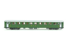 Laden Sie das Bild in den Galerie-Viewer, Reisezugwagen 2. Klasse Bauart Schlieren BLS, Tillig H0 74853 OVP
