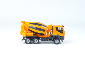 Herpa 310000, Iveco Trakker 6x6 Betonmischer-LKW, orange, 1:87, neu, OVP