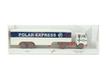 Laden Sie das Bild in den Galerie-Viewer, Modellbahn Modellauto Kühlkoffersattelzug Volvo F88 Polarexpress, Wiking H0 0513 61 neu OVP
