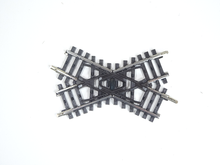 Laden Sie das Bild in den Galerie-Viewer, K-Gleis Gleise Kreuzung, Märklin H0 2258 neu, OVP
