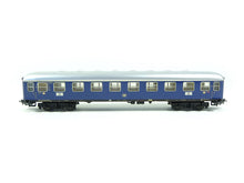 Laden Sie das Bild in den Galerie-Viewer, Märklin H0 Personenwagen Schnellzugwagen 1. Klasse Blech 00796-01 OVP
