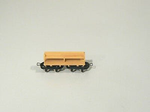 Egger Bahn H0e 2207 (Jouef), Plattformwagen mit Bank, unbenutzt