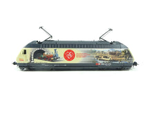 Laden Sie das Bild in den Galerie-Viewer, E- Lok 460 019-3 „175 Jahre Schweizer Bahnen‟ digital sound, Roco H0 70678 neu OVP
