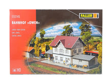 Laden Sie das Bild in den Galerie-Viewer, Modellbahn Bahnhof OWEN, Faller H0 110145 neu OVP
