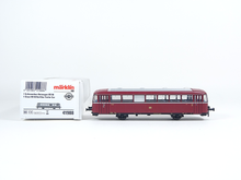 Laden Sie das Bild in den Galerie-Viewer, Schienenbus-Beiwagen VB 98, Märklin H0 41988 neu, OVP
