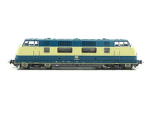 Laden Sie das Bild in den Galerie-Viewer, Diesellokomotive DB BR 220 digital, Piko H0 59705 AC neu OVP
