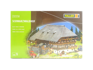 Modellbau Bausatz Schwarzwaldhof, Faller N 232258 neu
