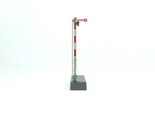 Laden Sie das Bild in den Galerie-Viewer, Hauptsignal mfx mit Gittermast, digital, DCC, Märklin H0 70392 neu, OVP
