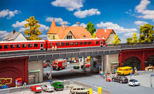 Laden Sie das Bild in den Galerie-Viewer, Modellbahn Bausatz S-Bahn-Stadtbrücke, Faller H0 120581 neu
