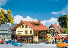 Laden Sie das Bild in den Galerie-Viewer, Modellbau Modellbahn Drogeriemarkt Faller N 231709 neu OVP
